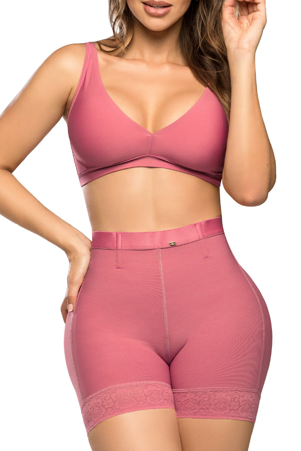 - Panty ATRACTIVA SMI4000 con control abdominal
- Vista posterior panty con lifting extra natural
- Panty invisible con encaje funcional
