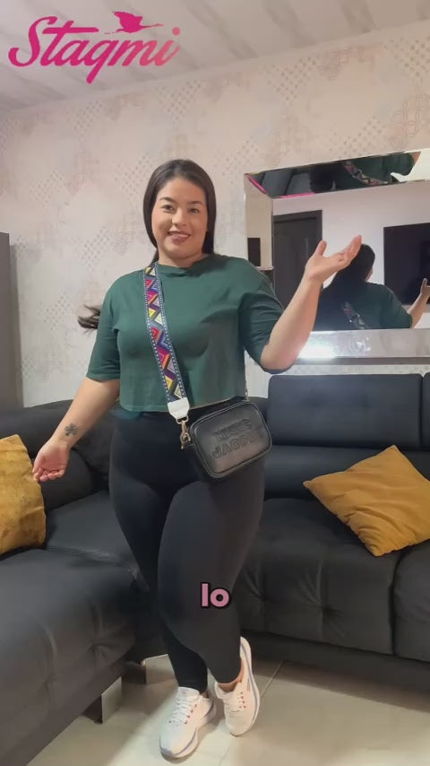 - Leggings SMI0079 ESSENTIALS con faja interna y efecto lifting
- Vista lateral con tiro alto y tecnología Ultrainvisible
- Detalle posterior con levantamiento natural y pretina moldeadora
